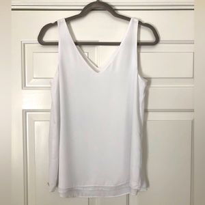 NWOT Lilly Pulitzer White Florin Top!